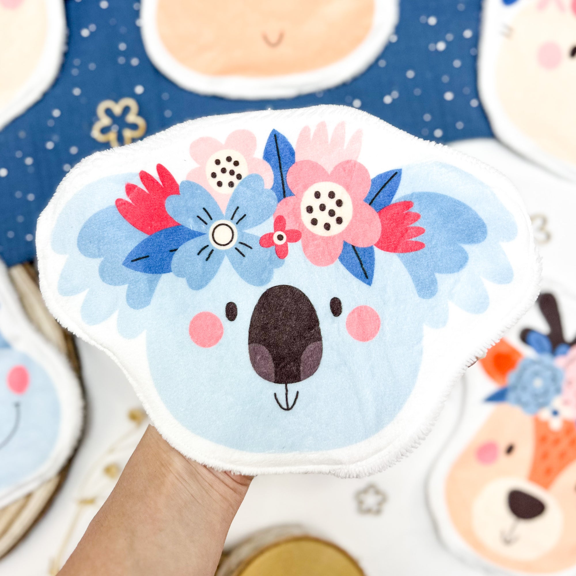 Coton lavable bébé XXL – koala avec fleurs – coton réutilisable et ultra doux