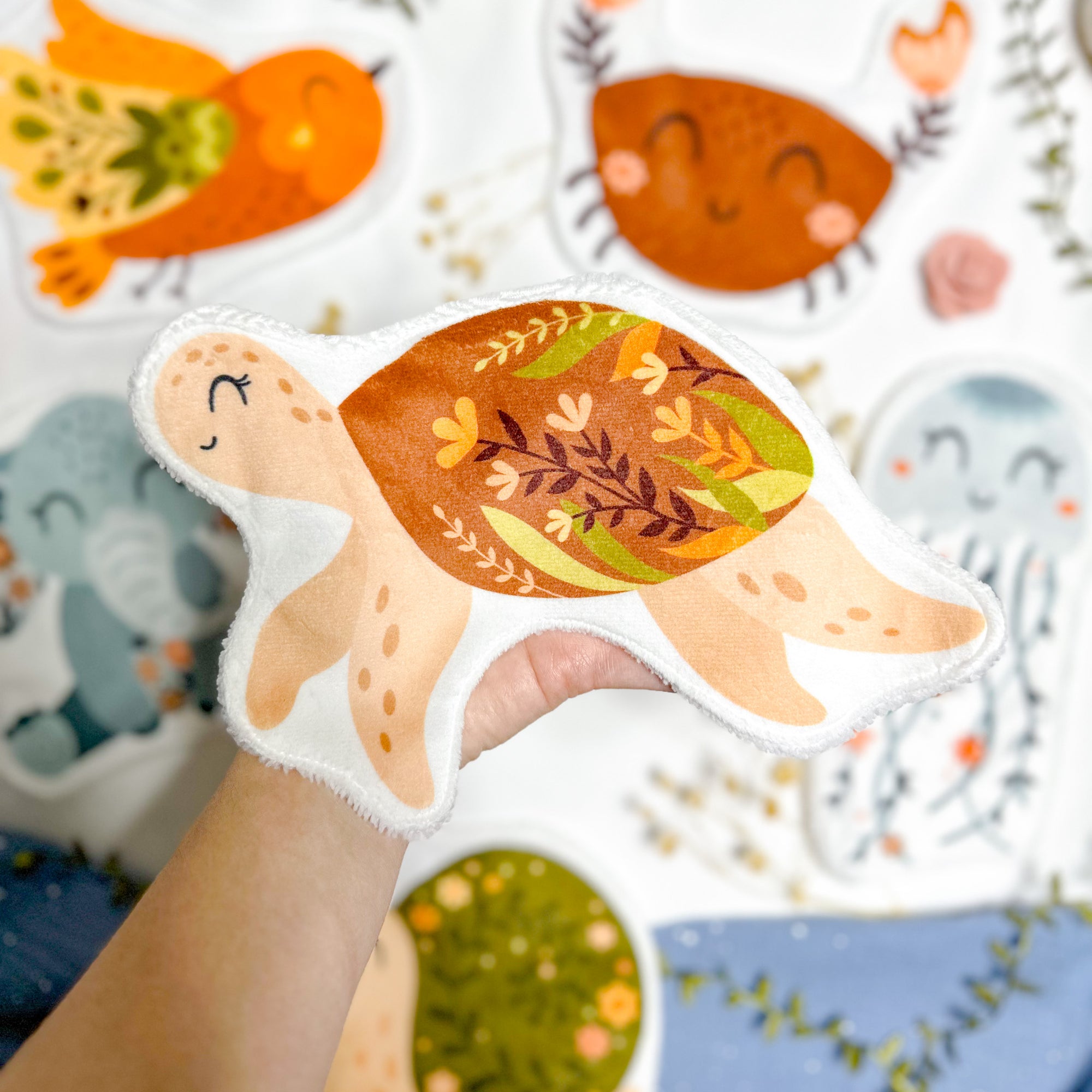 Coton lavable bébé XXL – tortue avec fleurs – coton réutilisable et ultra doux