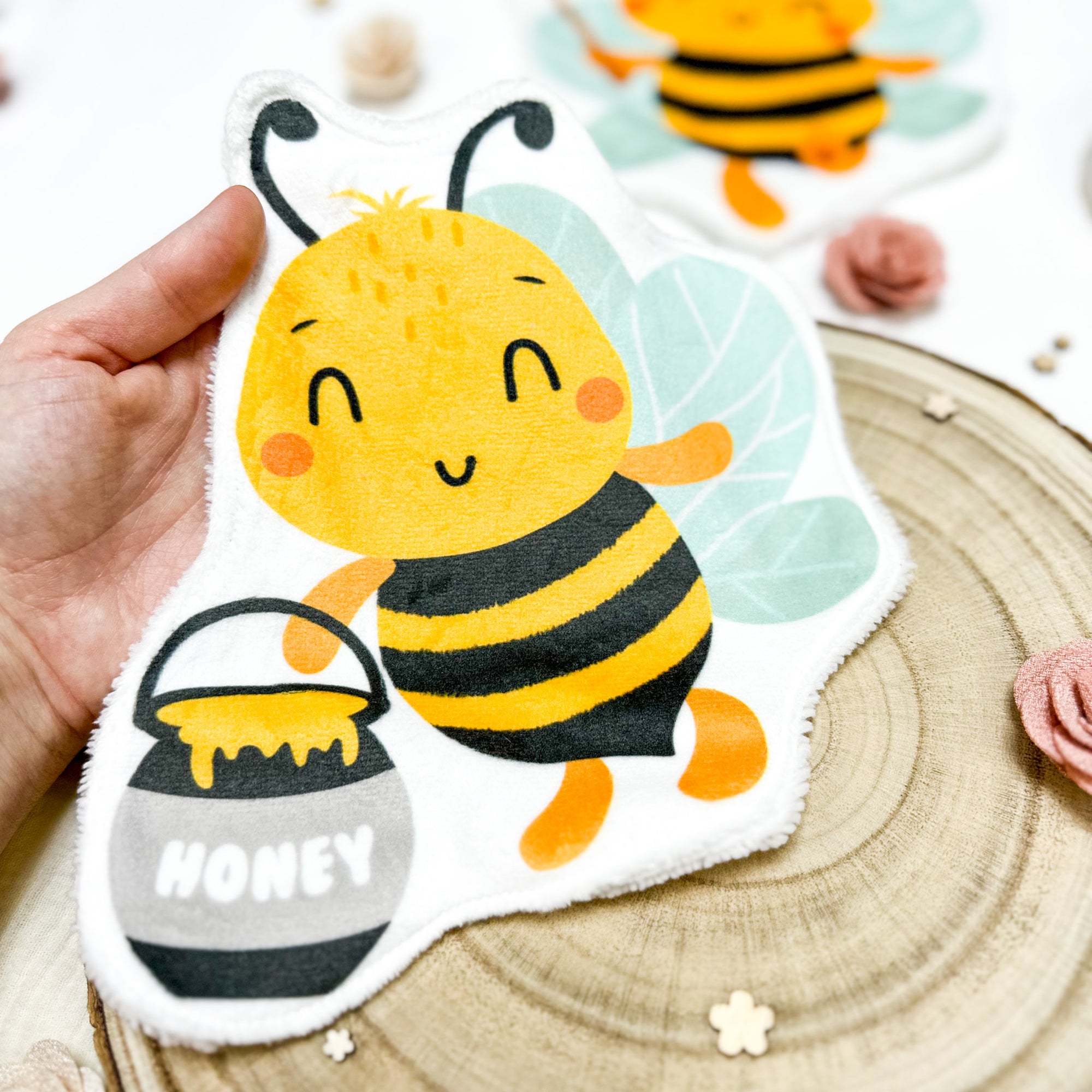 Coton lavable bébé XXL – abeille – coton réutilisable et ultra doux