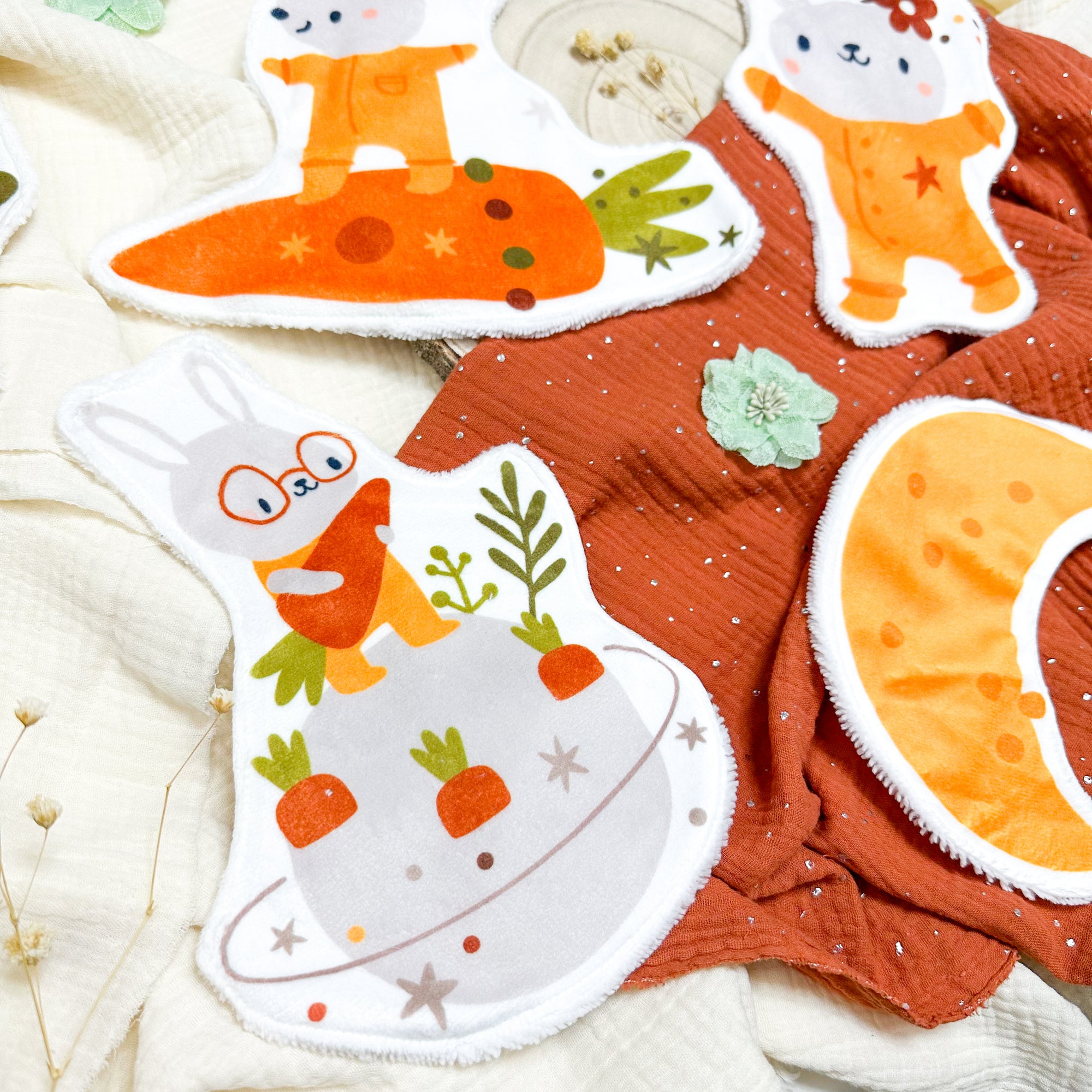 Coton lavable bébé XXL – lapin et carotte  – coton réutilisable et ultra doux