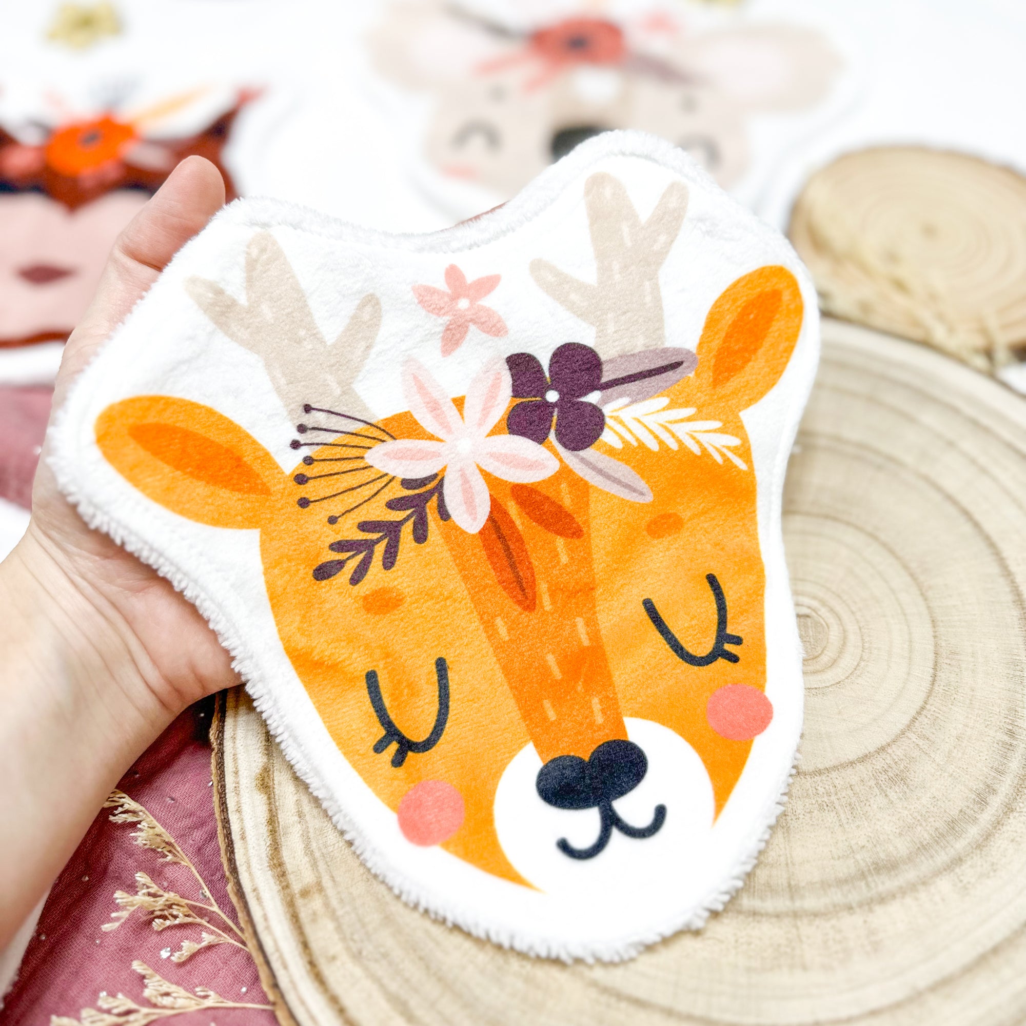 Coton lavable bébé XXL – cerf avec fleurs – coton réutilisable et ultra doux