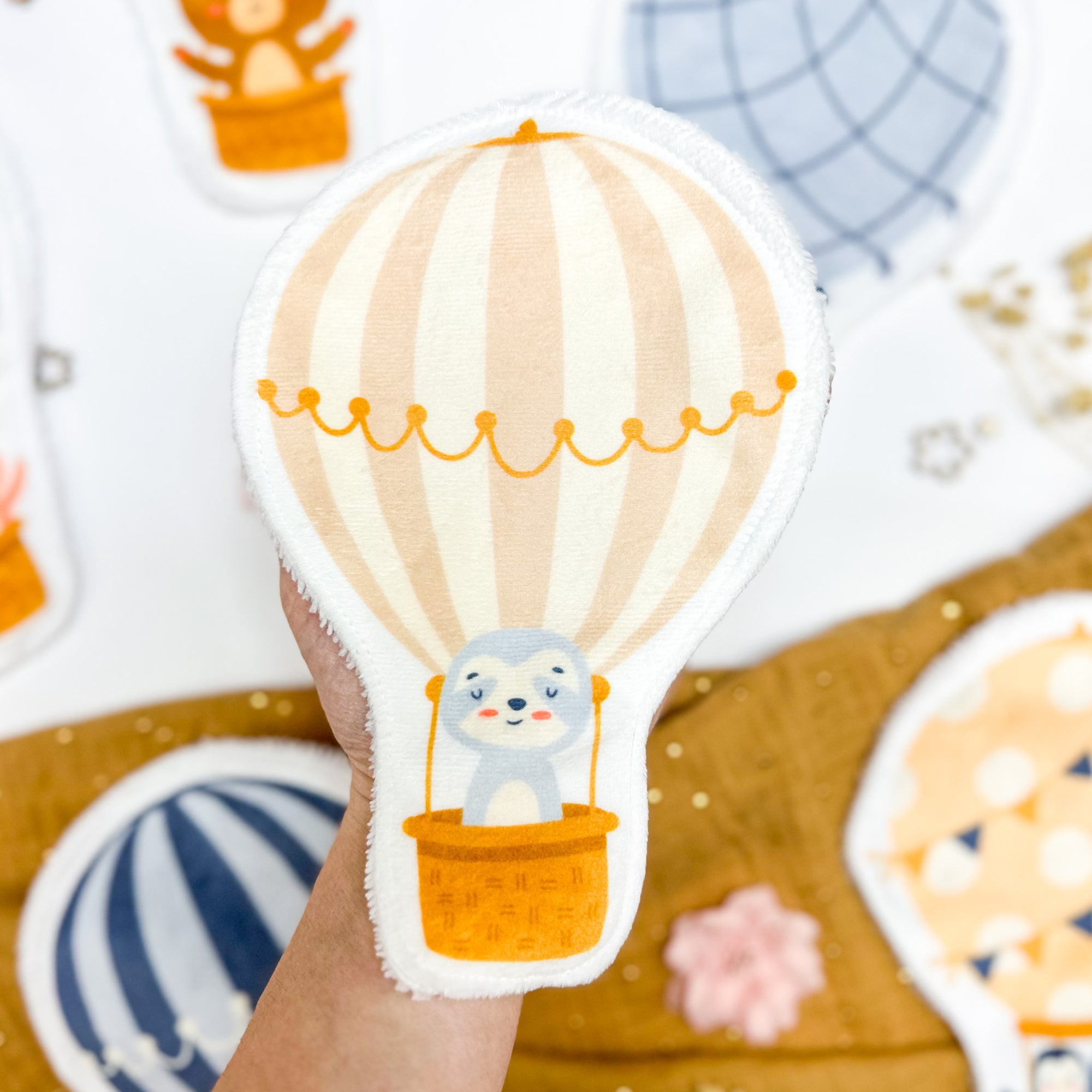 Coton lavable bébé XXL – paresseux en montgolfière – coton réutilisable et ultra doux